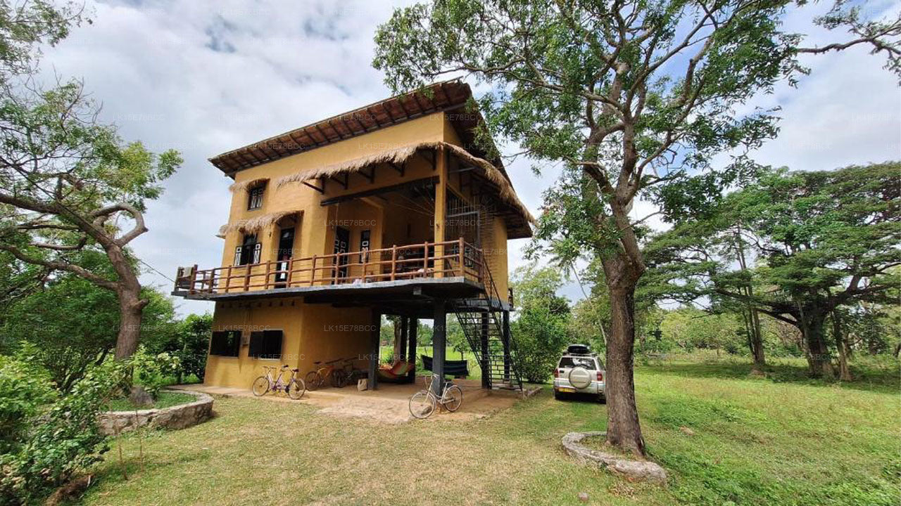 Loft nad jeziorem, Kurunegala