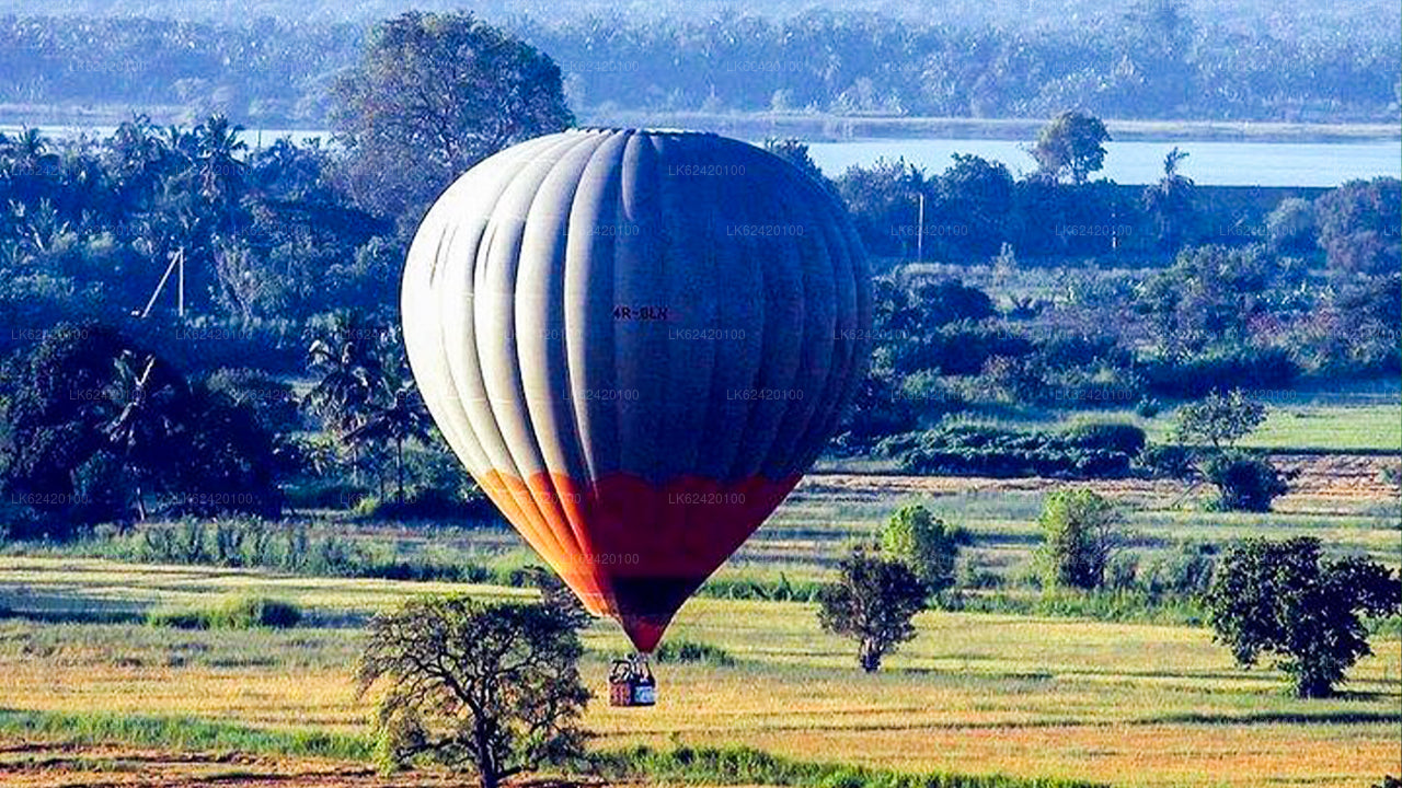 Wycieczka balonem na ogrzane powietrze z Kandalama