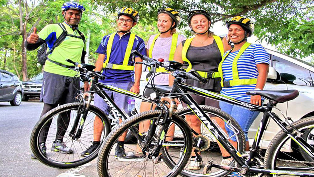 Poranna jazda na rowerze z Kolombo
