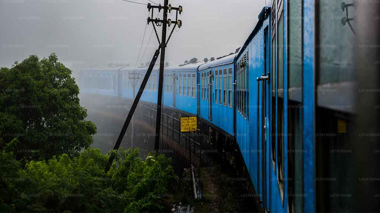 Przejazd pociągiem z Kolombo do Badulla (Pociąg nr: 1005 „Podi Menike”)