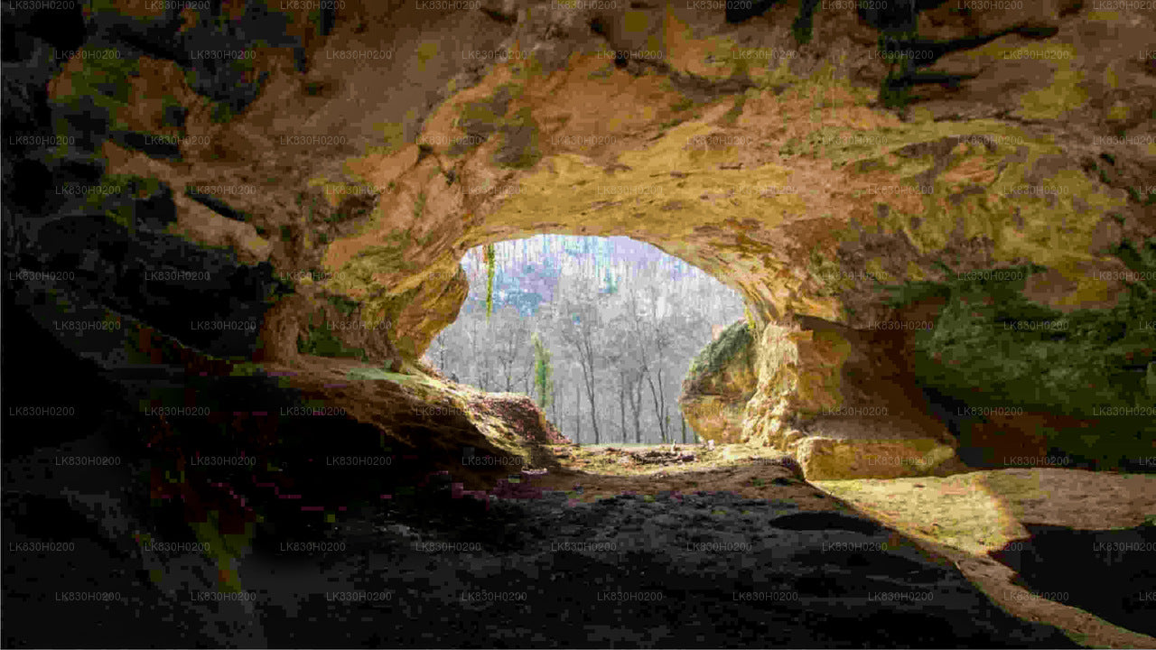 Przeglądaj jaskinię Belilena z Kolombo