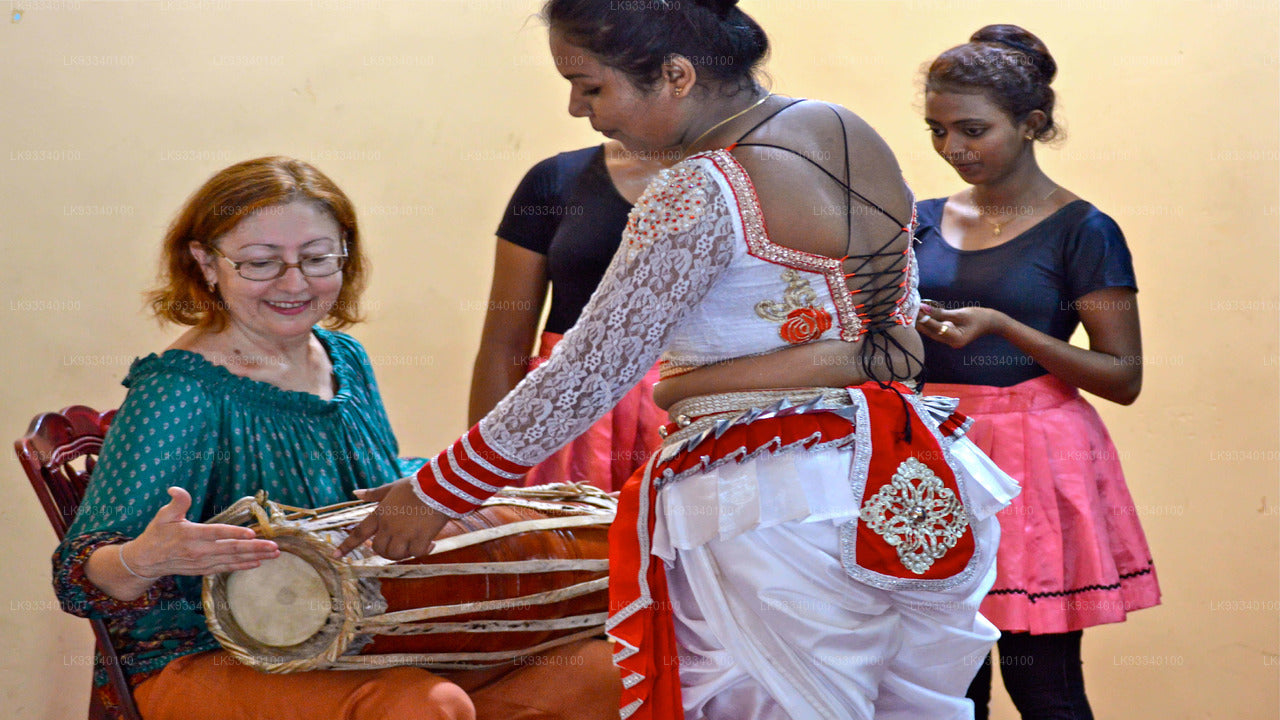Tradycyjne doświadczenie taneczne z Panadury